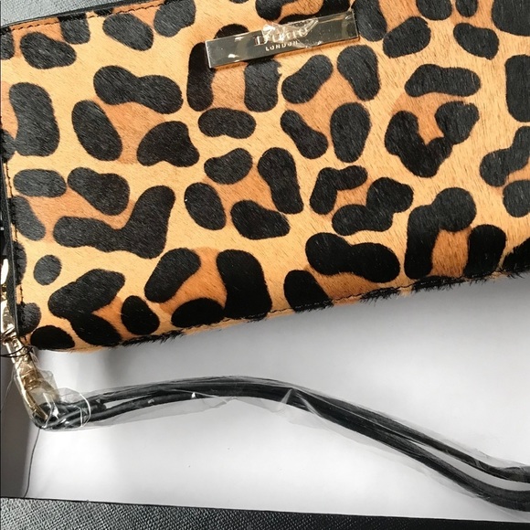 New DUNE London Calf Skin Clutch Wristlet - Picture 2 of 3